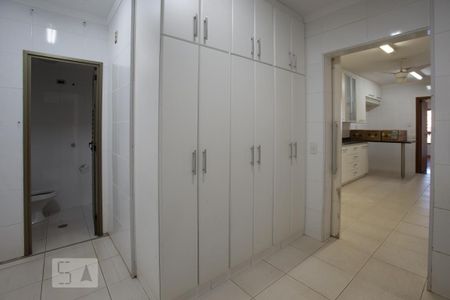 Apartamento para alugar com 202m², 4 quartos e 3 vagasLavanderia