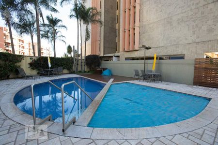 Apartamento para alugar com 202m², 4 quartos e 3 vagasÁrea comum - piscina