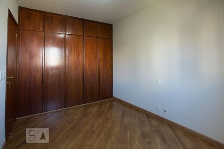 Apartamento para alugar com 202m², 4 quartos e 3 vagasQuarto 2