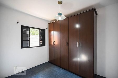 Casa à venda com 240m², 3 quartos e 2 vagasQuarto 3