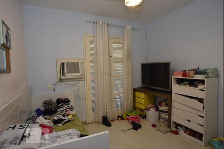 Casa à venda com 444m², 5 quartos e 4 vagasQuarto 2