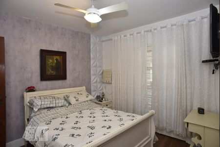 Casa à venda com 444m², 5 quartos e 4 vagasSuíte