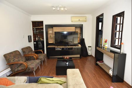 Casa à venda com 444m², 5 quartos e 4 vagasSala da Casa de Hospede