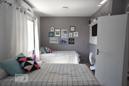 Casa à venda com 444m², 5 quartos e 4 vagasQuarto da Casa de Hospede