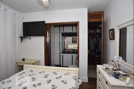 Casa à venda com 444m², 5 quartos e 4 vagasSuíte