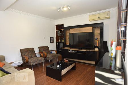 Casa à venda com 444m², 5 quartos e 4 vagasSala da Casa de Hospede