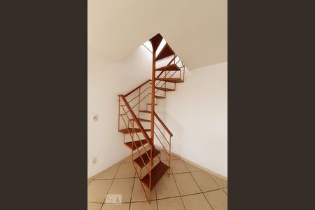 Apartamento à venda com 140m², 3 quartos e 1 vagaEscada