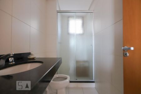 Apartamento à venda com 75m², 2 quartos e 1 vaga Apartamento à venda com 75m², 2 quartos e 1 vagaBanheiro 2