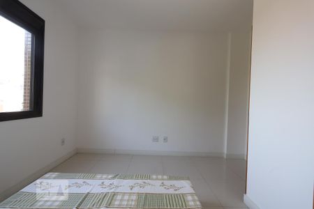 Suíte de apartamento à venda com 2 quartos, 75m² em São João, Porto Alegre