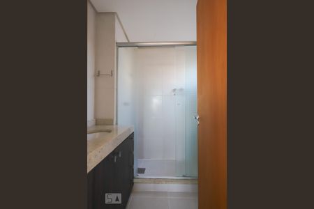 Apartamento à venda com 75m², 2 quartos e 1 vaga Apartamento à venda com 75m², 2 quartos e 1 vagaBanheiro da Suíte