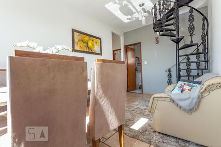 Sala de apartamento para alugar com 3 quartos, 110m² em Jardim Atlântico, Belo Horizonte