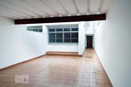 Casa à venda com 190m², 5 quartos e 3 vagas Casa à venda com 190m², 5 quartos e 3 vagasGaragem