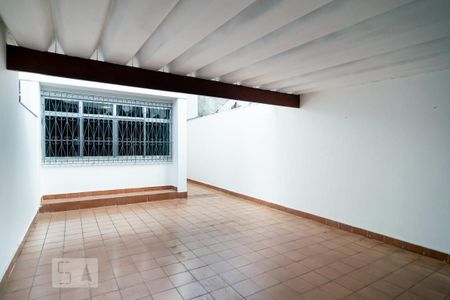 Casa à venda com 190m², 5 quartos e 3 vagas Casa à venda com 190m², 5 quartos e 3 vagasGaragem