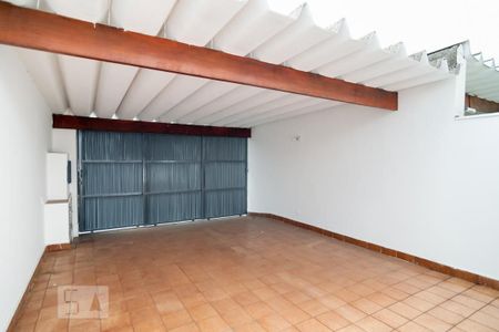Casa à venda com 190m², 5 quartos e 3 vagas Casa à venda com 190m², 5 quartos e 3 vagasGaragem