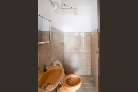 Casa à venda com 190m², 5 quartos e 3 vagas Casa à venda com 190m², 5 quartos e 3 vagasBanheiro Edícula