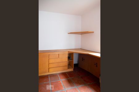 Casa à venda com 190m², 5 quartos e 3 vagas Casa à venda com 190m², 5 quartos e 3 vagasEdícula