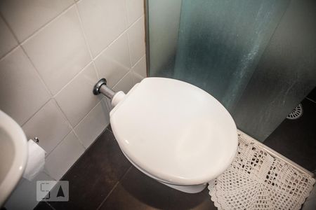 Apartamento à venda com 263m², 4 quartos e 4 vagas Apartamento à venda com 263m², 4 quartos e 4 vagasBanheiro de Serviço