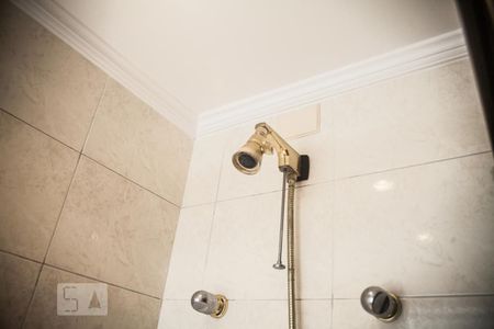 Apartamento à venda com 263m², 4 quartos e 4 vagas Apartamento à venda com 263m², 4 quartos e 4 vagasDucha