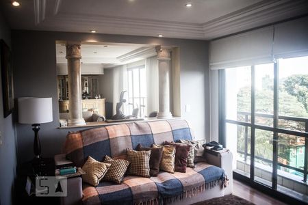 Apartamento à venda com 263m², 4 quartos e 4 vagas Apartamento à venda com 263m², 4 quartos e 4 vagasSala de TV