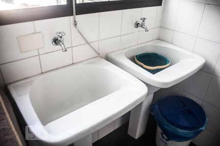 Apartamento à venda com 263m², 4 quartos e 4 vagas Apartamento à venda com 263m², 4 quartos e 4 vagasÁrea de Serviço