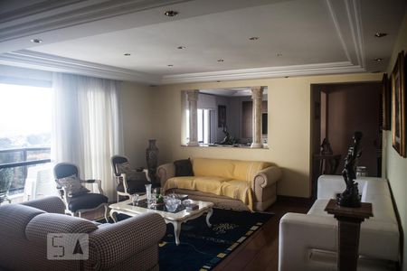 Apartamento à venda com 263m², 4 quartos e 4 vagas Apartamento à venda com 263m², 4 quartos e 4 vagasSala de Estar