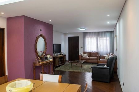 Casa à venda com 240m², 3 quartos e 5 vagas Casa à venda com 240m², 3 quartos e 5 vagasSALA