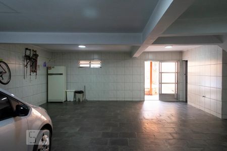 Casa à venda com 240m², 3 quartos e 5 vagas Casa à venda com 240m², 3 quartos e 5 vagasGARAGEM