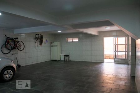 Casa à venda com 240m², 3 quartos e 5 vagas Casa à venda com 240m², 3 quartos e 5 vagasGARAGEM