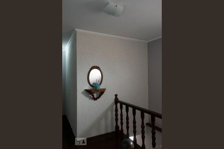 Casa à venda com 240m², 3 quartos e 5 vagas Casa à venda com 240m², 3 quartos e 5 vagasHALL ESCADAS