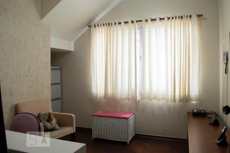 Casa à venda com 240m², 3 quartos e 5 vagas Casa à venda com 240m², 3 quartos e 5 vagasESCRITÓRIO