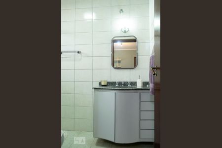 Casa à venda com 240m², 3 quartos e 5 vagas Casa à venda com 240m², 3 quartos e 5 vagasBANHEIRO QUARTO 1