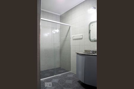 Casa à venda com 240m², 3 quartos e 5 vagas Casa à venda com 240m², 3 quartos e 5 vagasBANHEIRO QUARTO 2