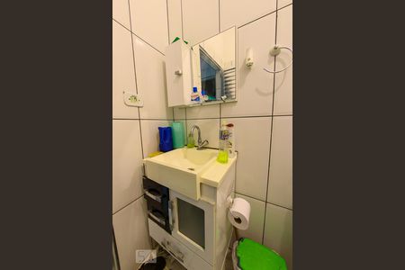 Casa à venda com 140m², 3 quartos e 1 vagaCasa 2 - Banheiro