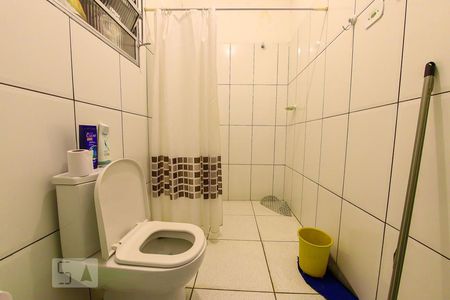 Casa à venda com 140m², 3 quartos e 1 vagaCasa 2 - Banheiro