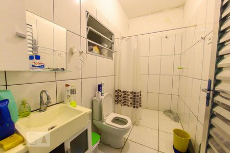 Casa à venda com 140m², 3 quartos e 1 vagaCasa 2 - Banheiro