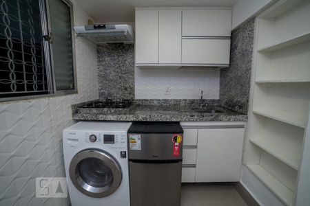 Cozinha e Área de Serviço de apartamento para alugar com 3 quartos, 48m² em Centro, Belo Horizonte