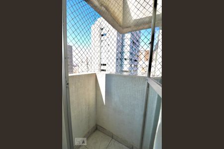 Apartamento para alugar com 60m², 1 quarto e 1 vagaVaranda