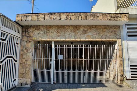 Casa à venda com 125m², 3 quartos e 2 vagasFachada