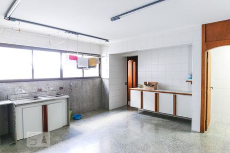 Apartamento para alugar com 375m², 4 quartos e 3 vagasÁrea de Serviço