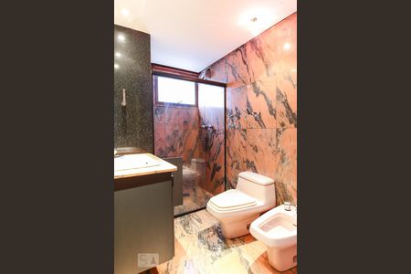 Apartamento para alugar com 375m², 4 quartos e 3 vagasBanheiro