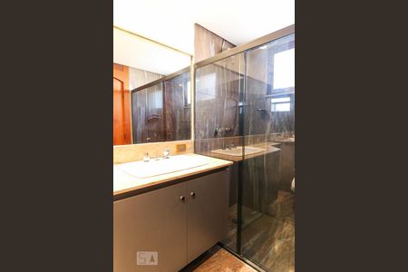 Apartamento para alugar com 375m², 4 quartos e 3 vagasBanheiro da Suíte