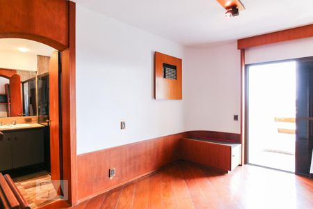 Apartamento para alugar com 375m², 4 quartos e 3 vagasSuíte