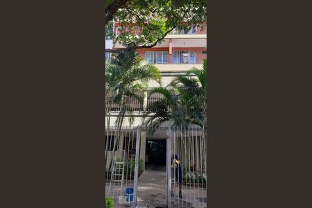 Apartamento à venda com 60m², 2 quartos e 1 vagaFachada