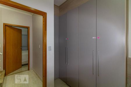 Quarto de casa de condomínio à venda com 2 quartos, 80m² em Chácara Califórnia, São Paulo
