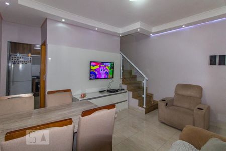 Sala de casa de condomínio à venda com 2 quartos, 80m² em Chácara Califórnia, São Paulo