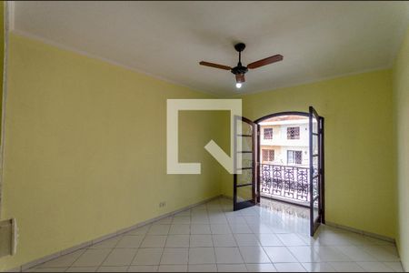 Casa à venda com 198m², 3 quartos e 3 vagasSuíte