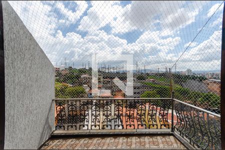 Casa à venda com 198m², 3 quartos e 3 vagasQuarto 2 - varanda