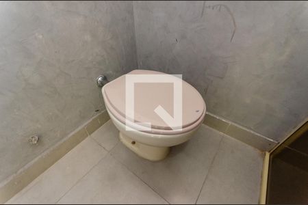 Casa à venda com 198m², 3 quartos e 3 vagasBanheiro