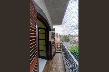 Casa à venda com 198m², 3 quartos e 3 vagasSuíte - varanada