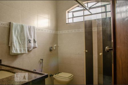 Banheiro da Suíte de casa à venda com 3 quartos, 198m² em Piqueri, São Paulo